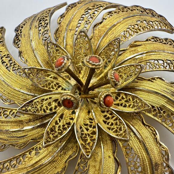 Vintage 900 silver gold vermeil filigree genuine red coral flower floral brooch - Picture 4 of 9
